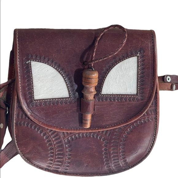 Vintage Leather Handcrafted Crossbody Handbag - Picture 1 of 12